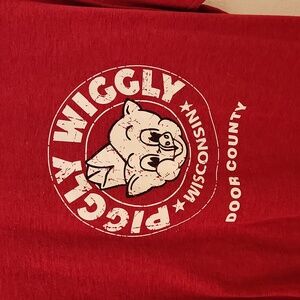 Piggly Wiggly souvenir shirt Door County,  Wisconsin